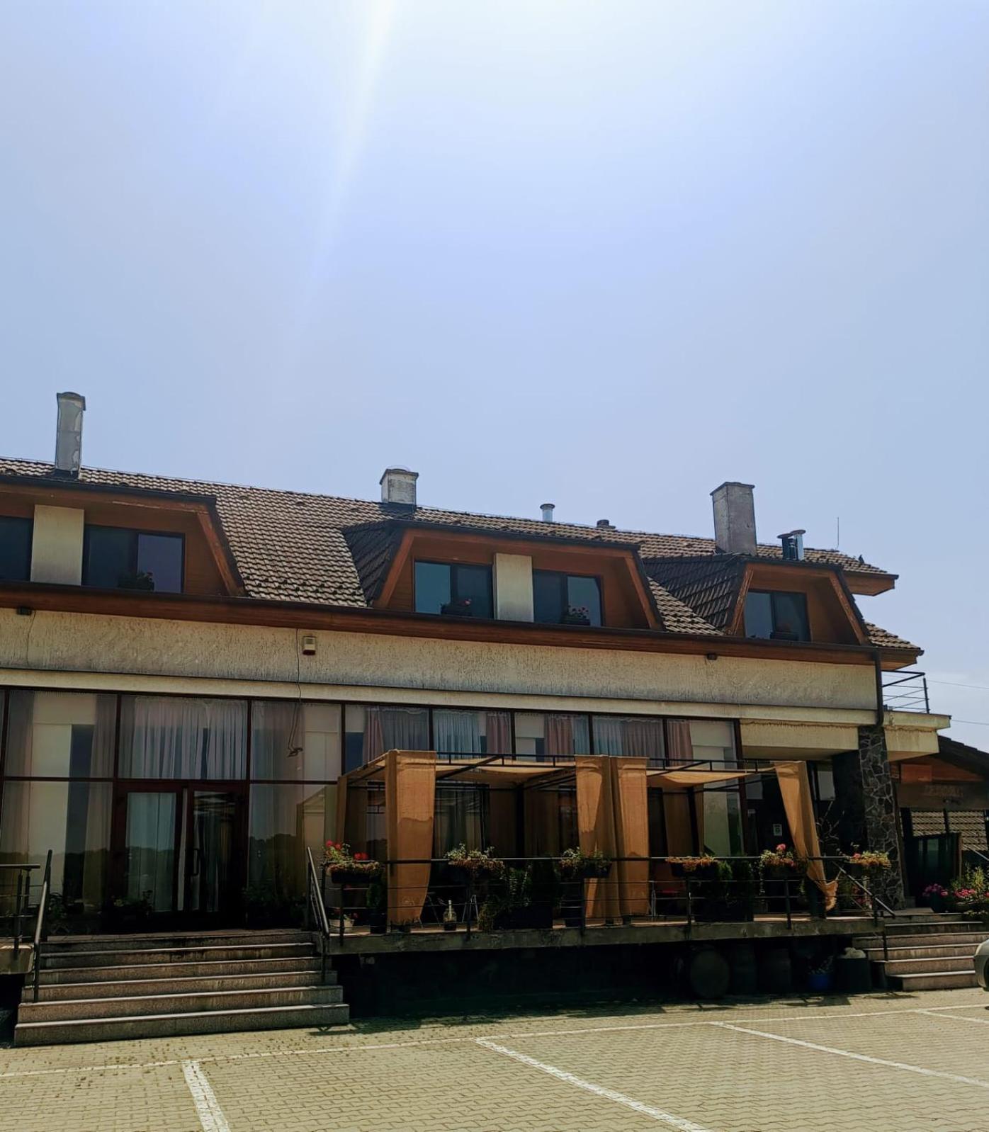 La Cuib Cristian Sibiu Hotel Exterior photo